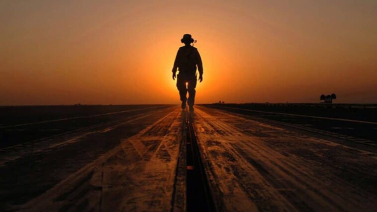 découvrez l'histoire émouvante des vétérans réduits au silence, leurs luttes, leurs sacrifices et les défis auxquels ils font face dans notre société. un hommage poignant à ceux qui ont servi et à leurs voix étouffées.