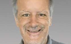 découvrez les détails sur le décès de peter david, une figure emblématique de la littérature et de la bande dessinée, et son impact durable sur l'industrie. restez informé des hommages et des souvenirs partagés par ses fans et collègues.