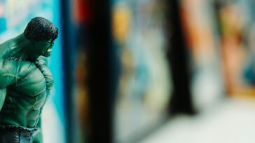 découverte des 10 armes les plus puissantes de l'univers Marvel (la première est complètement folle