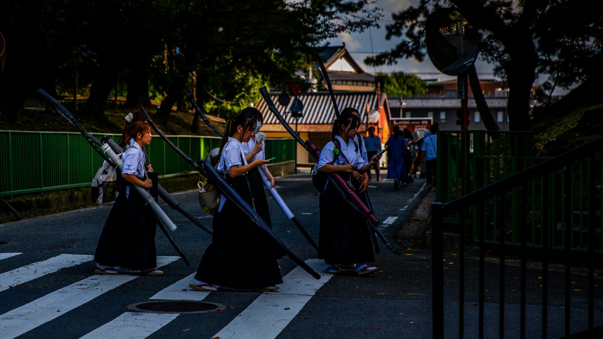 découvrez l'épilogue captivant de jujutsu kaisen axé sur la mère de nobara, révélant les secrets de son passé et les liens familiaux qui façonnent son parcours. plongez dans cet univers riche en émotions et en enjeux, où chaque personnage dévoile une facette de son histoire.